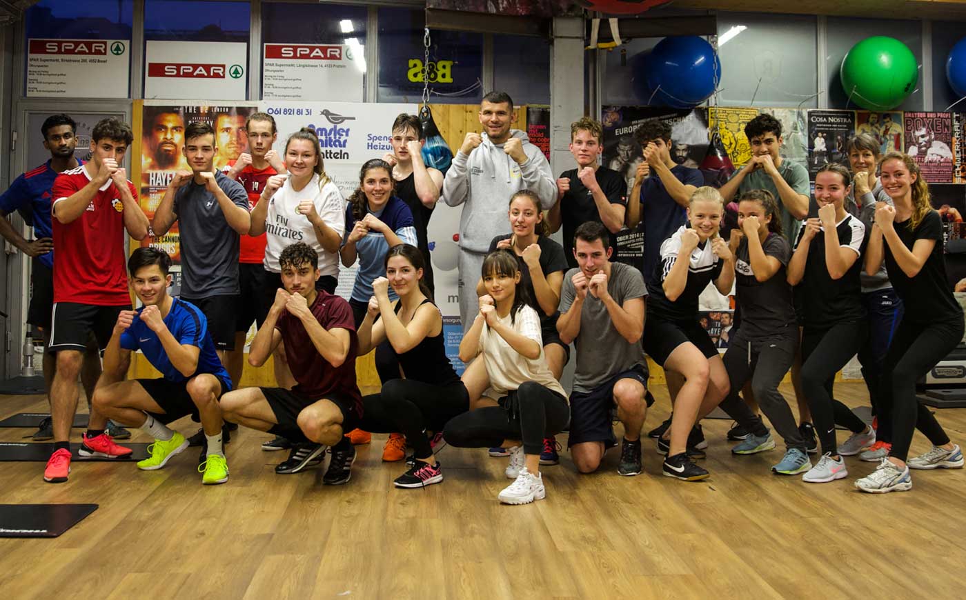 Fitness Training Jugendliche 13+ bei Arnold Boxfit Pratteln